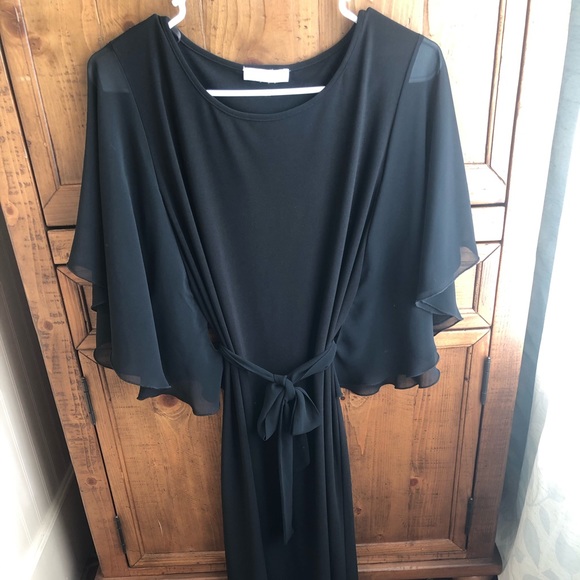 Black Dress - Picture 1 of 5